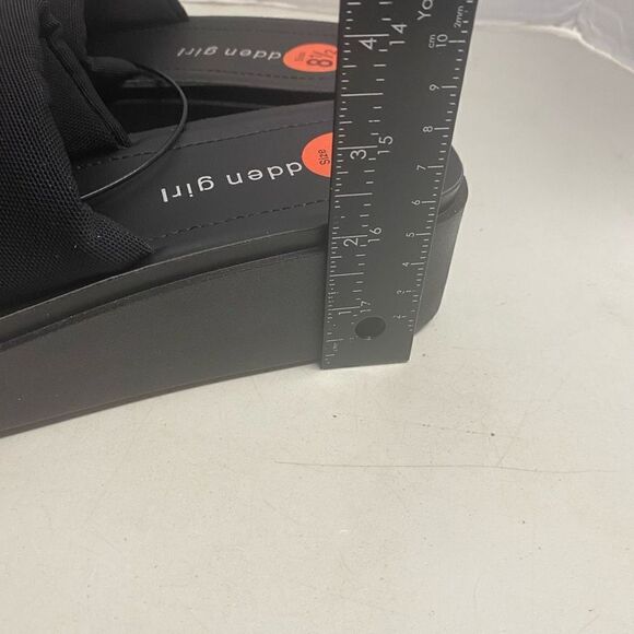 MADDEN GIRL Soleil‎ Slip On Sandals Black Size 8 Round Toe New With Tags No Box - Picture 3 of 9